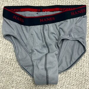 Hanes briefs